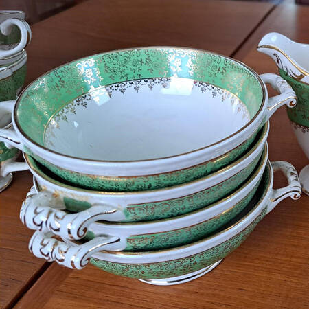 HLC503 Footed Cream Soup Bowl