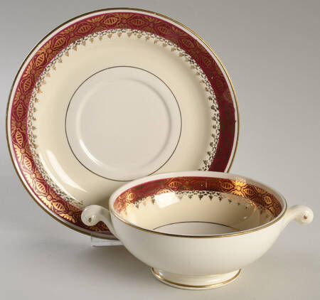 N165 Footed Cream Soup Bowl & Saucer Set