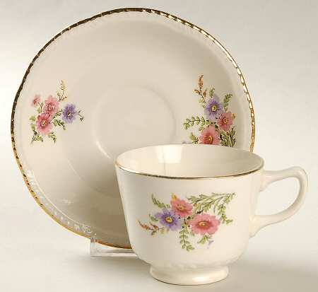 L630 Footed Cup & Saucer Set