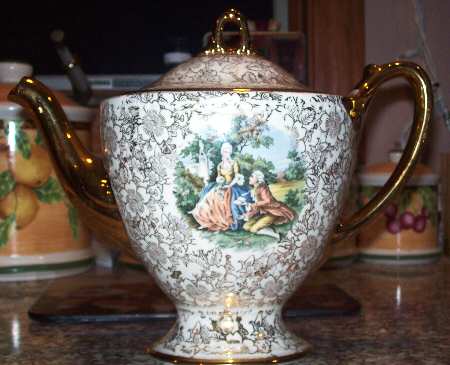 HLC586 Teapot & Lid