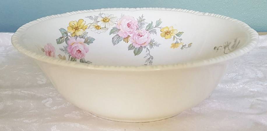 HLC593 8" Round Vegetable Bowl