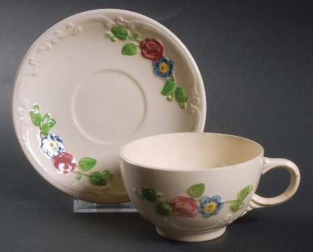 HLC594 Footed Cup & Saucer Set