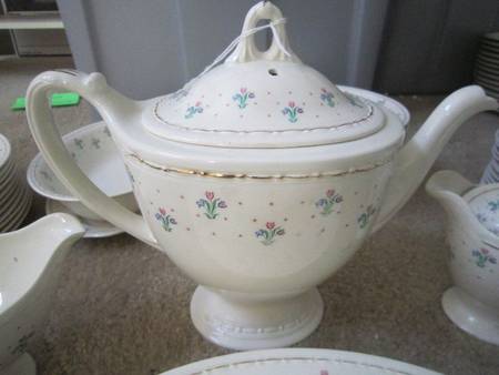 HLC605 Teapot & Lid