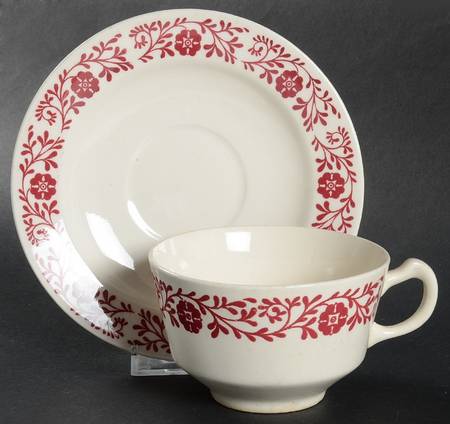B1361 Flat Cup & Saucer Set