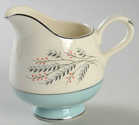 Triumph Creamer