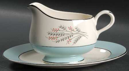 Triumph Gravy Boat & Underplate/Relish