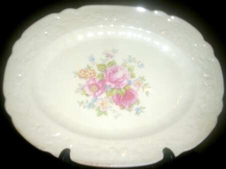 O79 11" Oval Serving Platter