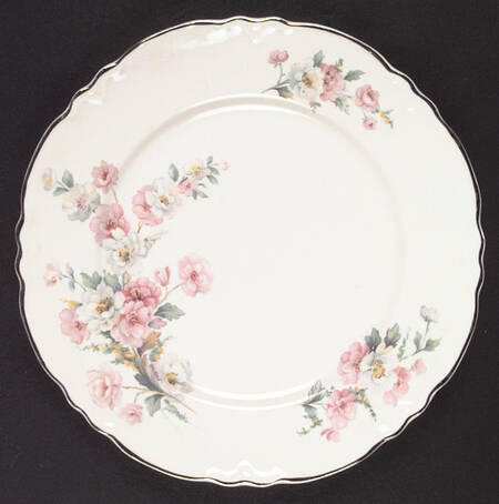 R3543 by Homer Laughlin 