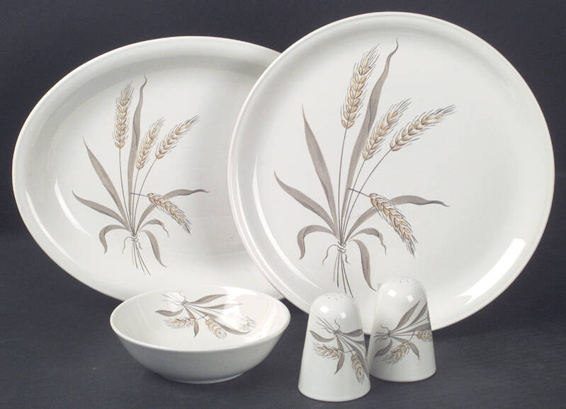 JCP131 13" Oval Serving Platter