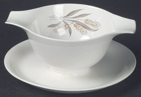 JCP131 Gravy Boat with Attached Underplate