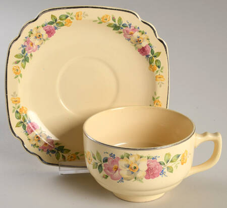 C106 Footed Cup & Saucer Set