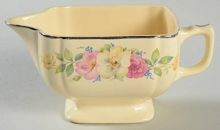 C106 Creamer
