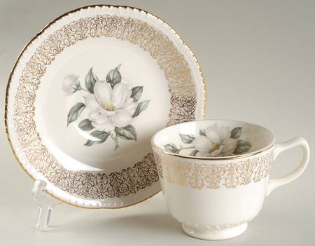 HLC87 Footed Cup & Saucer Set
