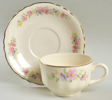 HLC89 Flat Cup & Saucer Set