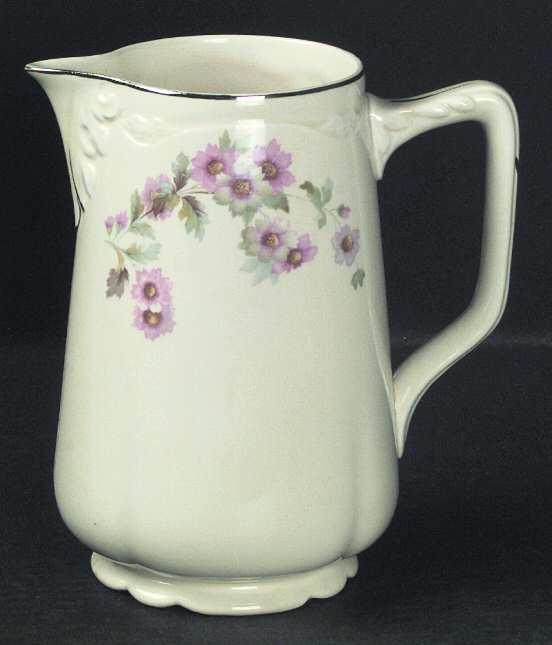 JJ59 40 Oz Pitcher