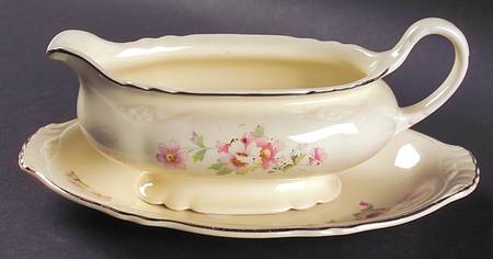 JJ59 Gravy Boat & Underplate/Relish