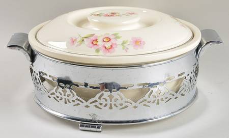 JJ59 1.25 Qt Round Covered Casserole w/Metal Stand