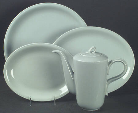 Jubilee Celadon Green 11" Oval Serving Platter