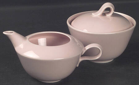 Jubilee Shell Pink Creamer