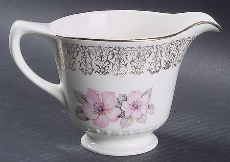 L621 Creamer