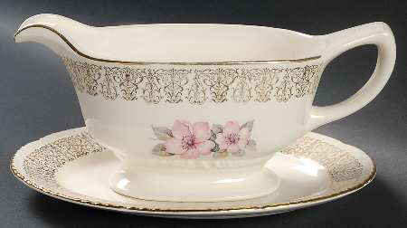 L621 Gravy Boat & Underplate/Relish