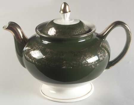 Lady Greenbriar Teapot & Lid