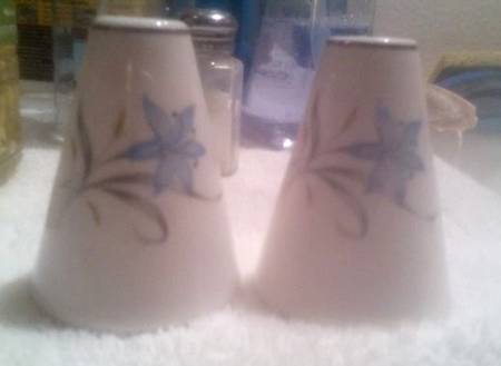 Linda Salt & Pepper Set
