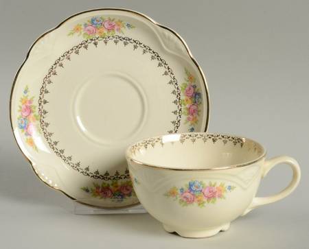 M203 Flat Cup & Saucer Set