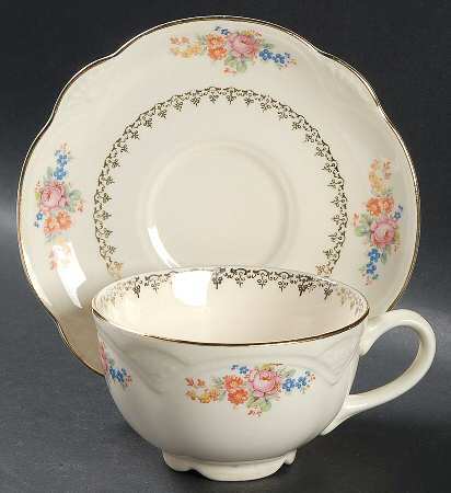 M207 Flat Cup & Saucer Set