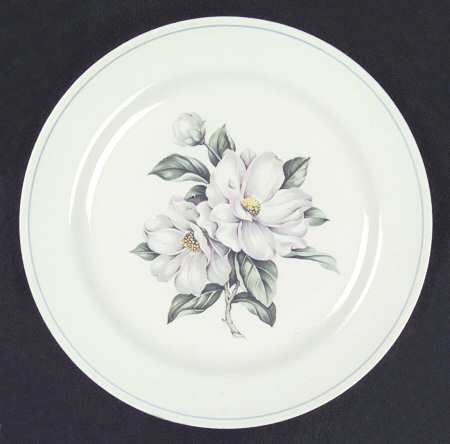 Magnolia (Eggshell Nautilus) by Homer Laughlin 