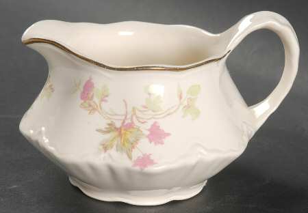 Maple Leaf Creamer