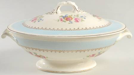 Marilyn Blue Oval Covered Vegetable