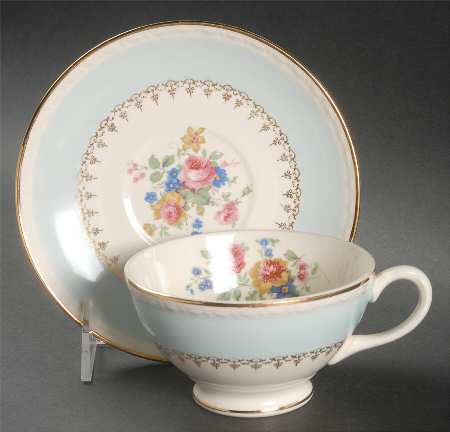 Marilyn Blue Footed Cup & Saucer Set