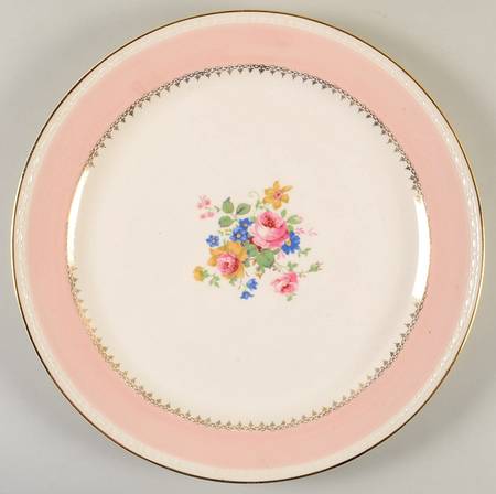 Marilyn Pink (G3418) 13" Chop Plate (Round Platter)