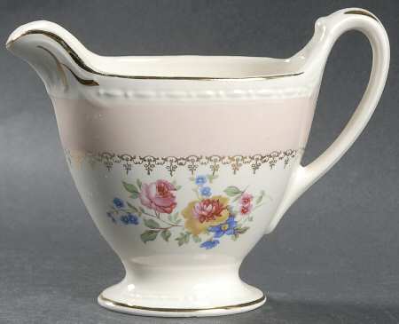 Marilyn Pink (G3418) Creamer