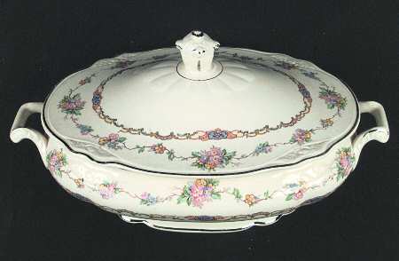 Maude Oval Covered Vegetable