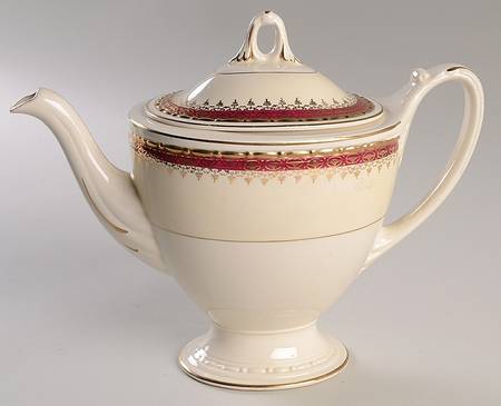 Monarch Teapot & Lid