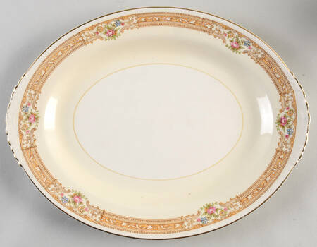 N1690 11" Oval Serving Platter