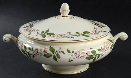 N1798 Round Covered Vegetable