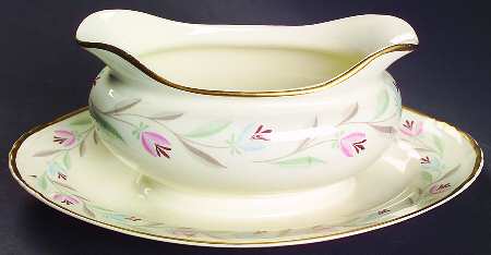 Nantucket Gravy Boat with Attached Underplate
