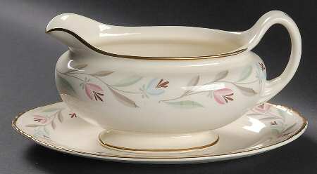 Nantucket Gravy Boat & Underplate/Relish