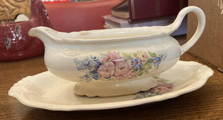 Nosegay Gravy Boat & Underplate