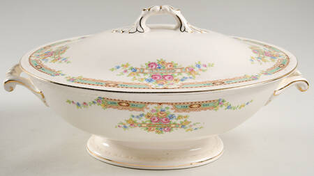 Primuline Oval Covered Vegetable