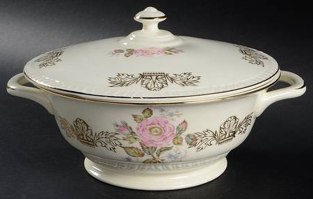 Queen Esther Round Covered Vegetable by Homer Laughlin 