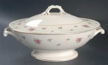 Rambler Rose Oval Covered Vegetable by Homer Laughlin 