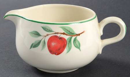 Red Apple Creamer