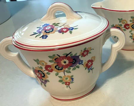Red Ring Sugar Bowl & Lid