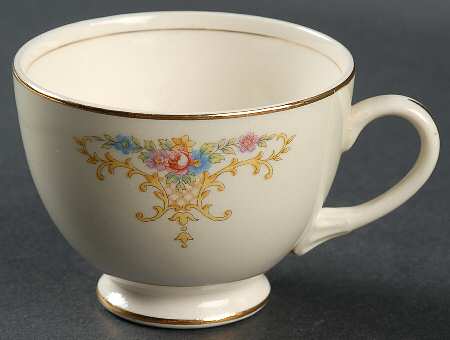 Rochelle Footed Cup
