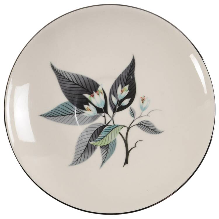 Lotus Hai (Rhythm Shape) Saucer