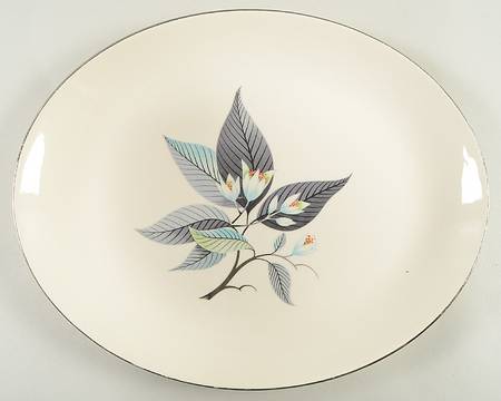 Lotus Hai (Rhythm Shape) 15" Oval Serving Platter